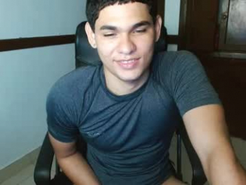 zyrosxk webcam model stream image