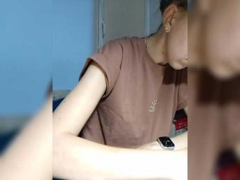 kiss_a webcam model stream image