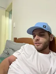 mendonca_4m webcam stripchat model stream image