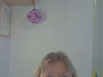 LucyAlexis webcam model stream image