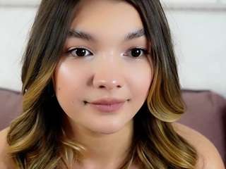 breeemley webcam model stream image