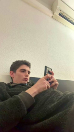 albertillo2 webcam cam4 model stream image