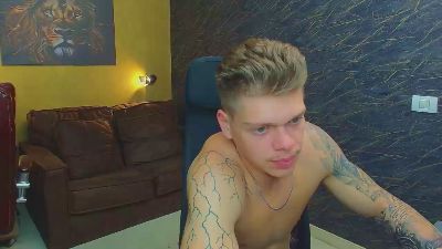 NicoTroy webcam model stream image