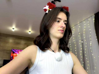 SweetieTati webcam model stream image