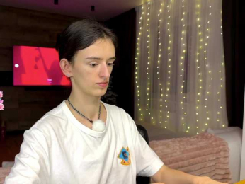 SweetieTati webcam bongacams model stream image