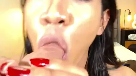 CumShotElara webcam stripchat model stream image