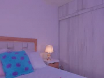 _natasha18_ webcam model stream image