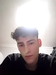 Yasinyasin7 webcam model stream image