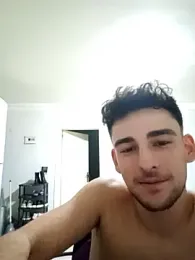 Yasinyasin7 webcam model stream image