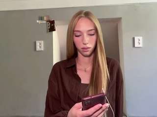 laraethurrell webcam model stream image