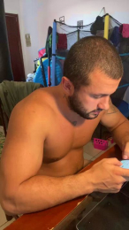 Romaninhoo webcam model stream image