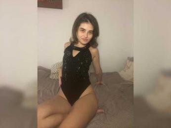 Evelinad webcam model stream image