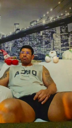 Leonsalvajexxx webcam model stream image