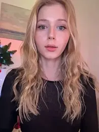 LunaRase webcam model stream image