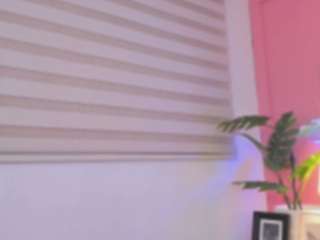 little-natt webcam model stream image