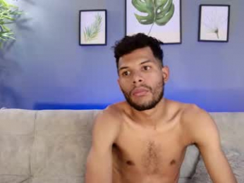 mialuxx webcam model stream image