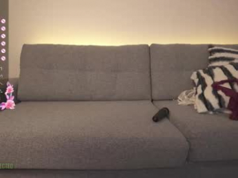 lovelusik webcam model stream image