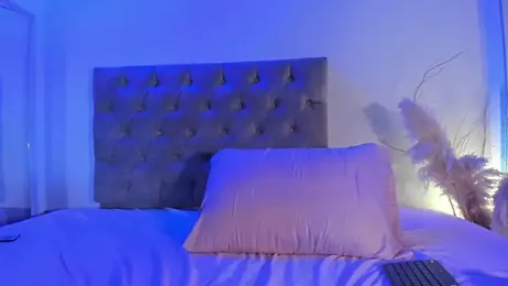 zoe_roux21 webcam model stream image