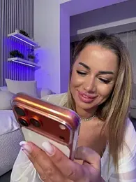 KirstieVegas webcam model stream image