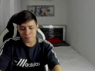 Jose Bermudez webcam flirt4free model stream image