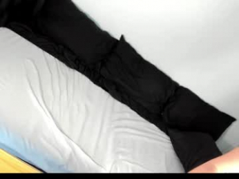 sh4vee_ webcam model stream image