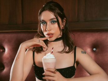 AliceBelov webcam model stream image