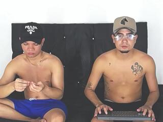 Thomas & Hendry webcam model stream image