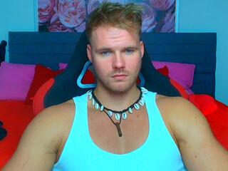 Robin Rieff webcam model stream image