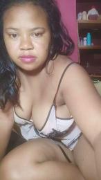 Xhaela webcam model stream image
