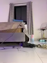 stormyy_ webcam model stream image