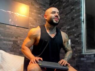 Bruce Dallas webcam model stream image