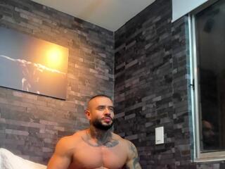 Bruce Dallas webcam model stream image