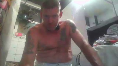 str8butfreaky webcam model stream image