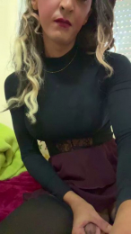 FemboyLuxe webcam model stream image