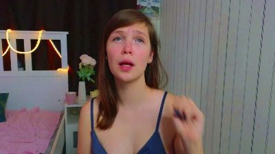 MonaCodling webcam model stream image