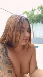 Bella01_ webcam model stream image