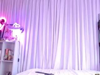 laralittle webcam model stream image