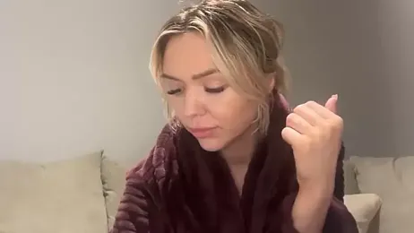 lolableux webcam model stream image