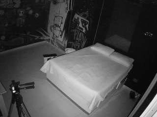 voyeurcam-casa-salsa-disturbed webcam model stream image