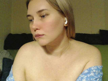 _LILKA_ webcam model stream image