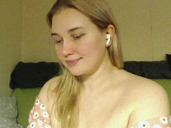 _LILKA_ webcam model stream image