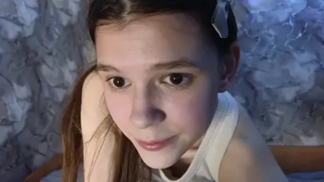 bellaglow webcam model stream image