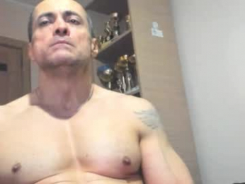 carin_the_body webcam model stream image