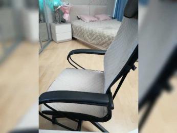 ___Julia___ webcam model stream image