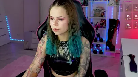 QueenAliceX webcam model stream image