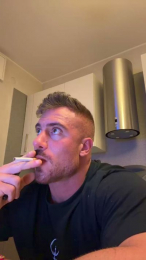 Bigwhitebull webcam cam4 model stream image