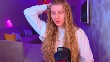 AmaliaQueen webcam model stream image