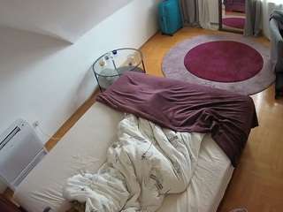 voyeurcam-julmodels-whitebed-4 webcam model stream image
