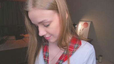 LynetteBalle webcam model stream image