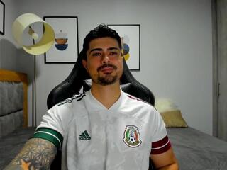 Wext webcam flirt4free model stream image